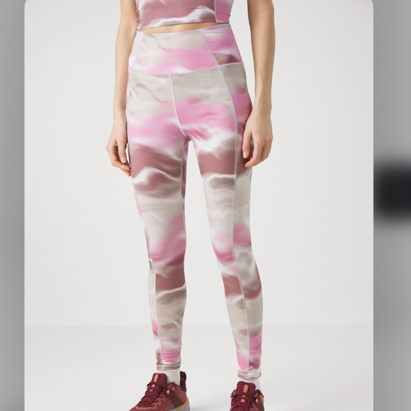 Columbia Boundless Trek Performance Full Length Pink Marbled Leggings Size Small - Picture 3 of 10